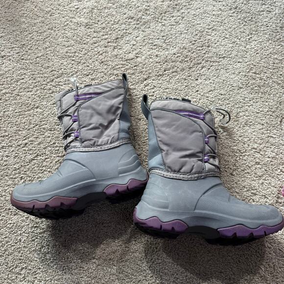 Keen Lumi Waterproof Snow Boots Big Girls Size 1 Insulated Warm Gray w/ Purple - Picture 2 of 16